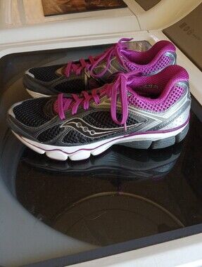 Saucony Women's Black and Magenta Mesh Running Sneakers
